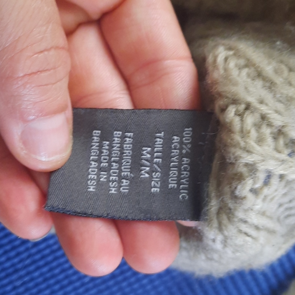 Sweater - Picture 5 of 6